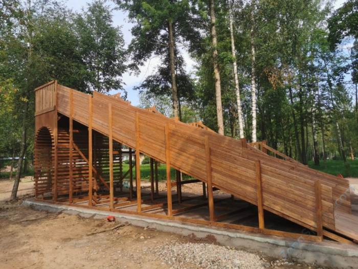 Зимняя деревянная заливная горка Морозко 12м Макси